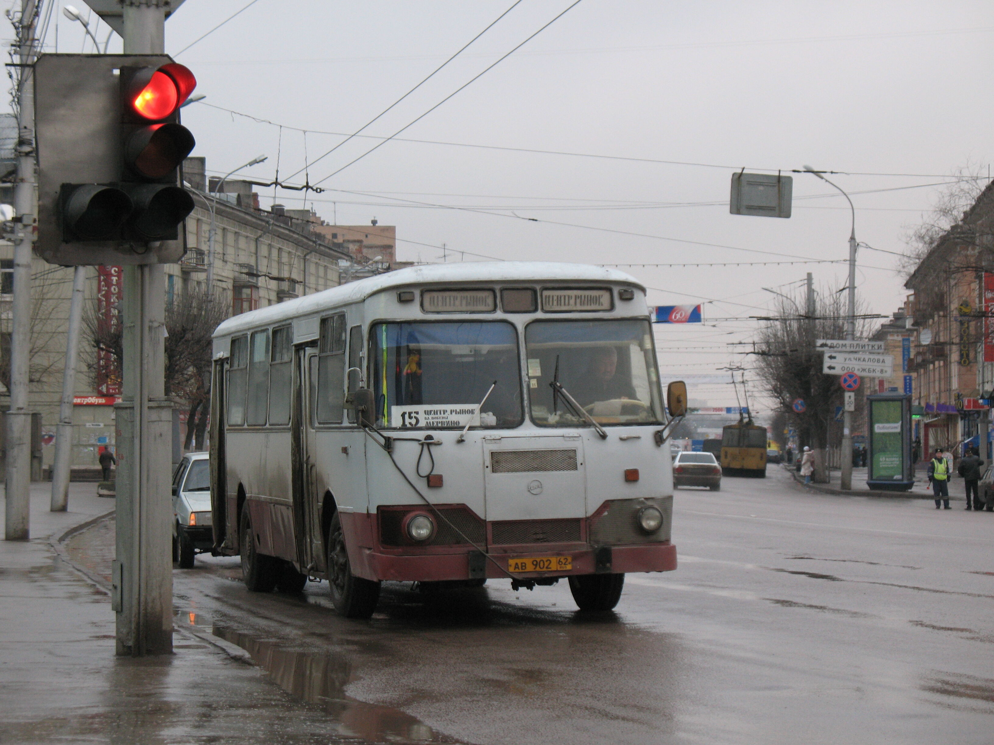 Городской автобус ЛиАЗ-677М АВ 902 62 (-2007)